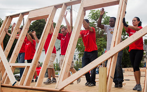 Travelers employees building FORTIFIED home
