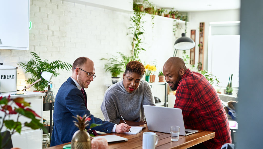 Employees making a business plan.