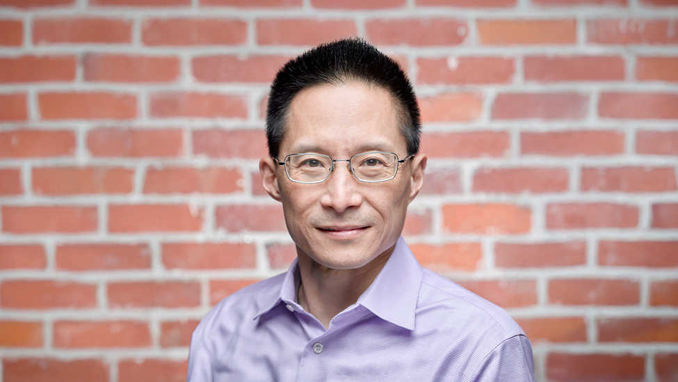 Eric Liu headshot