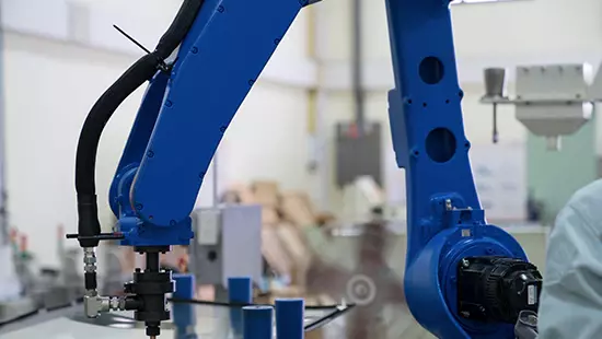 Manufacturing equipment using IoT.